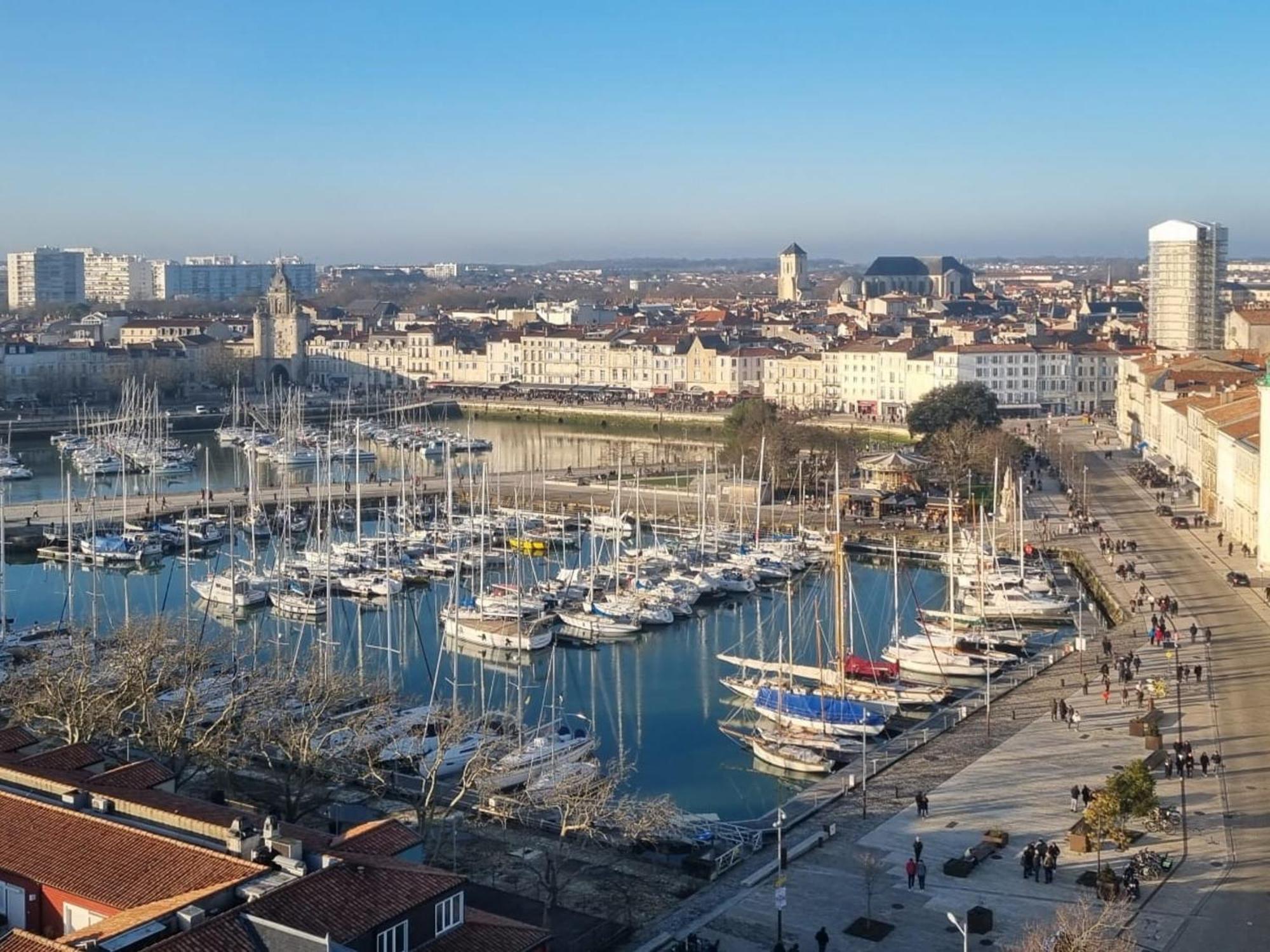 Charmant Studio 37M2 Centre-Ville La Rochelle, Proche Vieux Port, Equipe Pour 2/3 Personnes - Fr-1-535-40 拉罗歇尔 外观 照片